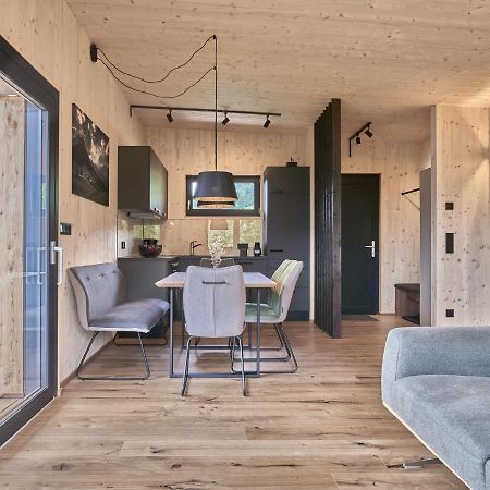 Black Forest Lodges - Gehobene Ferienwohnungen Mit Privatsaunas Tulfes Exteriör bild