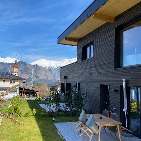 Black Forest Lodges - Gehobene Ferienwohnungen Mit Privatsaunas Tulfes Exteriör bild