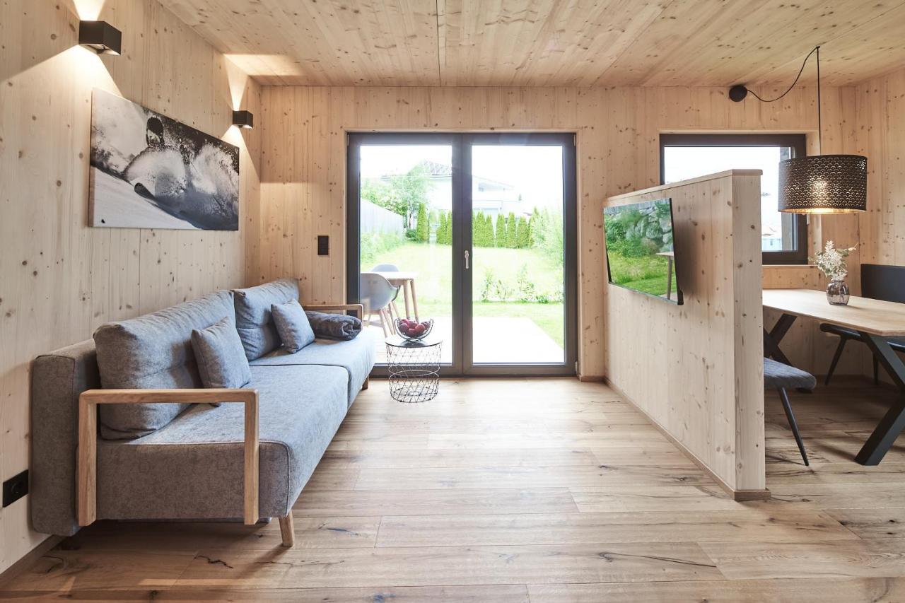 Black Forest Lodges - Gehobene Ferienwohnungen Mit Privatsaunas Tulfes Exteriör bild