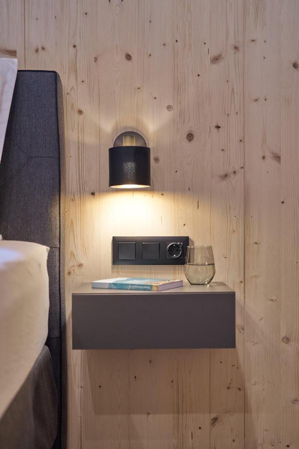 Black Forest Lodges - Gehobene Ferienwohnungen Mit Privatsaunas Tulfes Exteriör bild