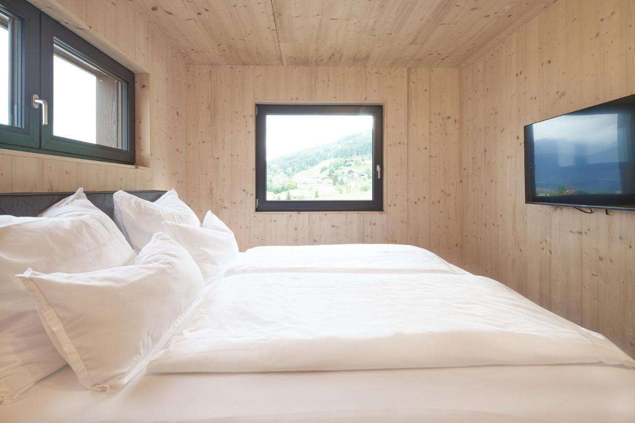 Black Forest Lodges - Gehobene Ferienwohnungen Mit Privatsaunas Tulfes Exteriör bild