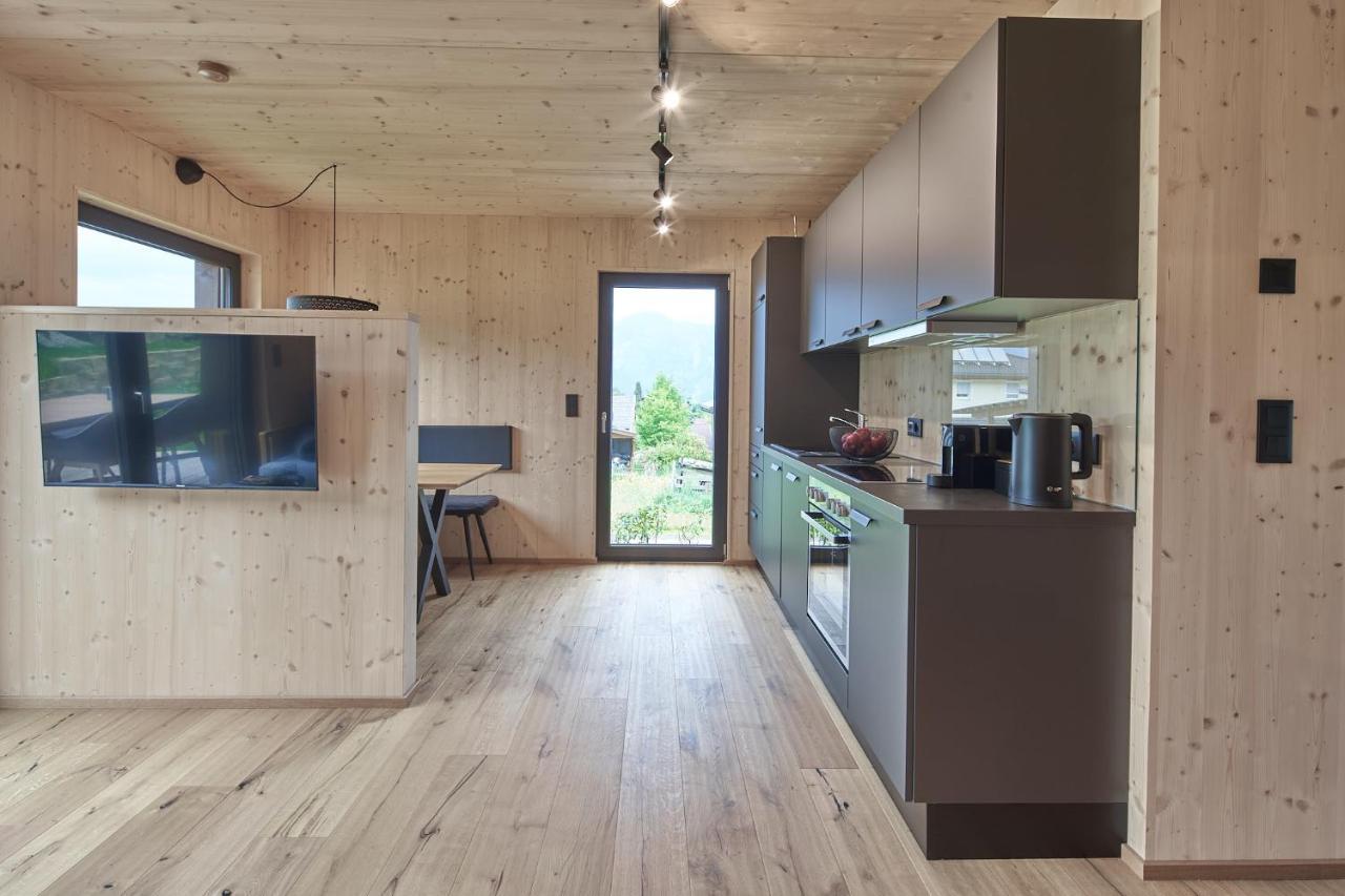 Black Forest Lodges - Gehobene Ferienwohnungen Mit Privatsaunas Tulfes Exteriör bild